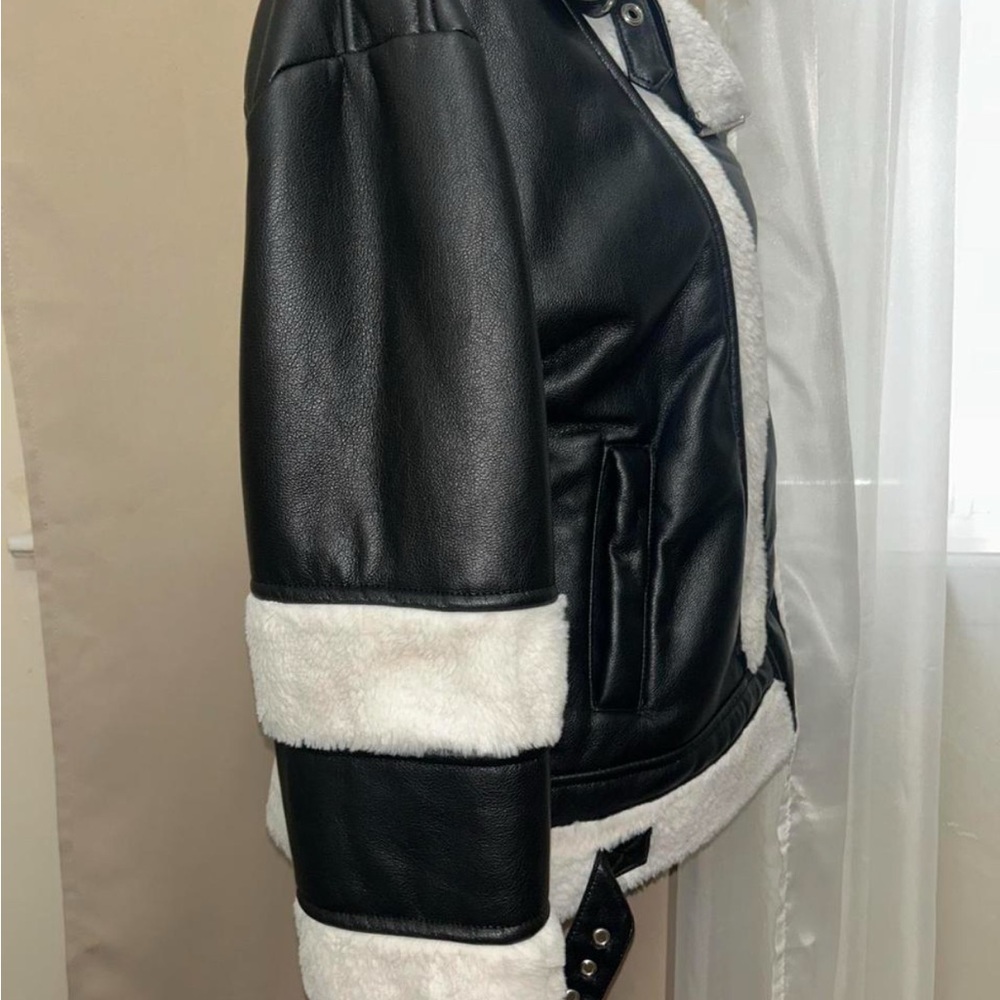 Women's Black and White Shearling Jacket - Picture 4 of 6